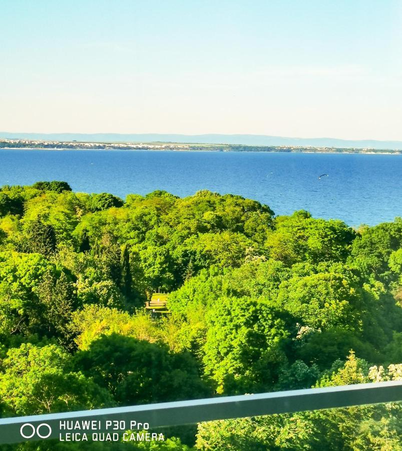 Luxury Apartments Alix Burgas City Exterior foto