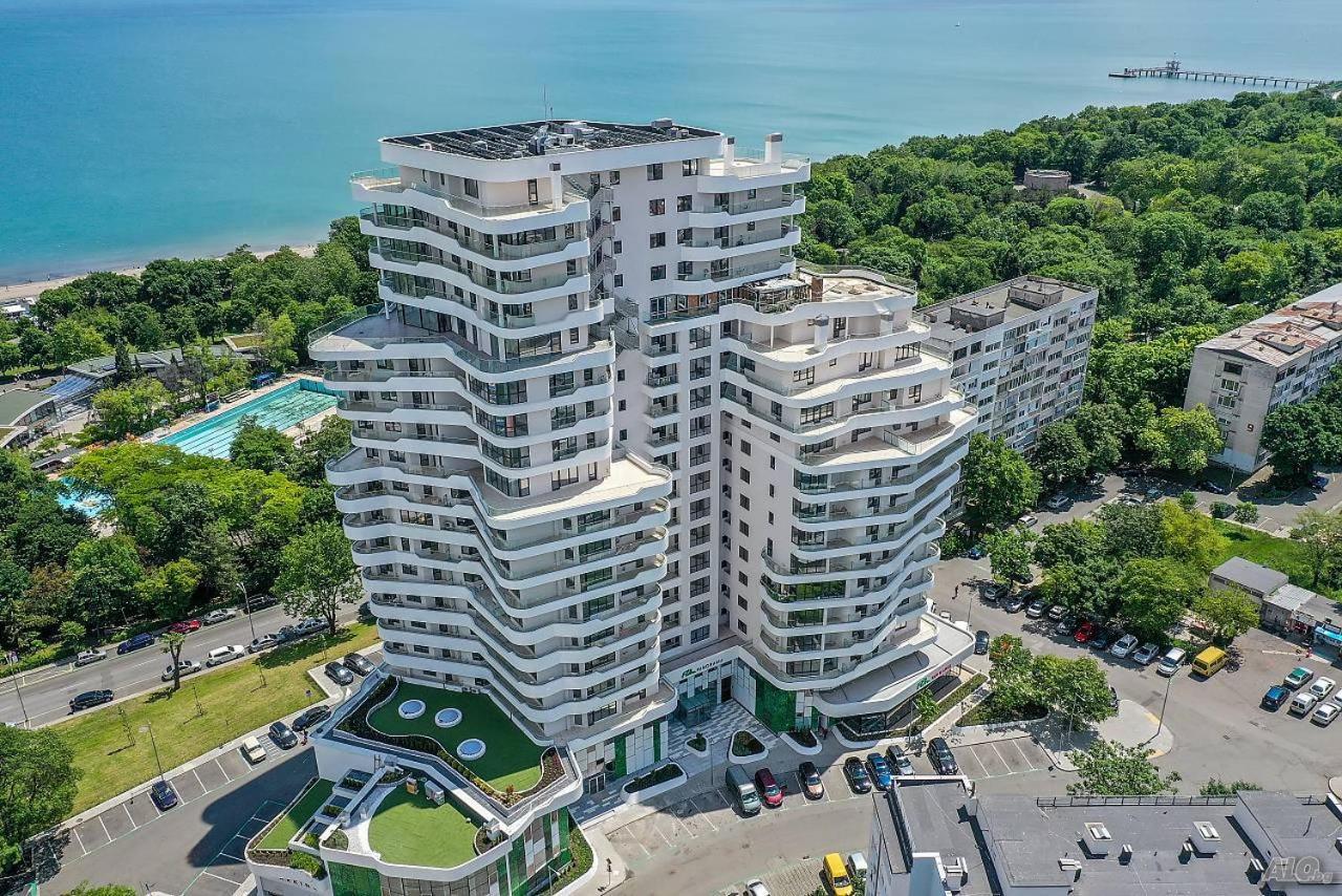 Luxury Apartments Alix Burgas City Exterior foto